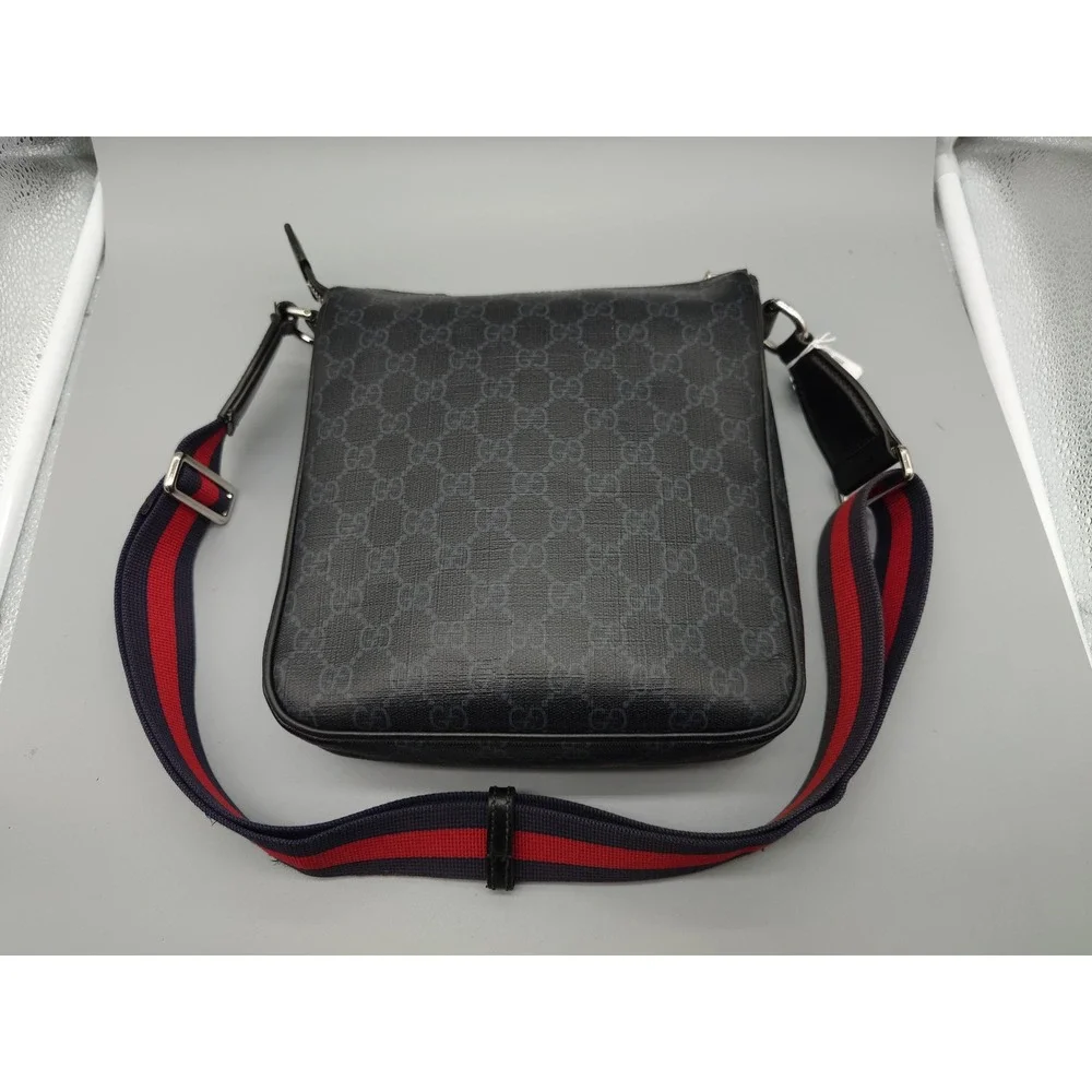 Gucci GG Supreme Messenger Bag Small